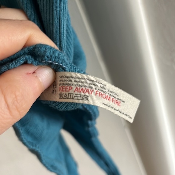 FREE PEOPLE ~ Blue body suit with pleated sleeves - Picture 7 of 7